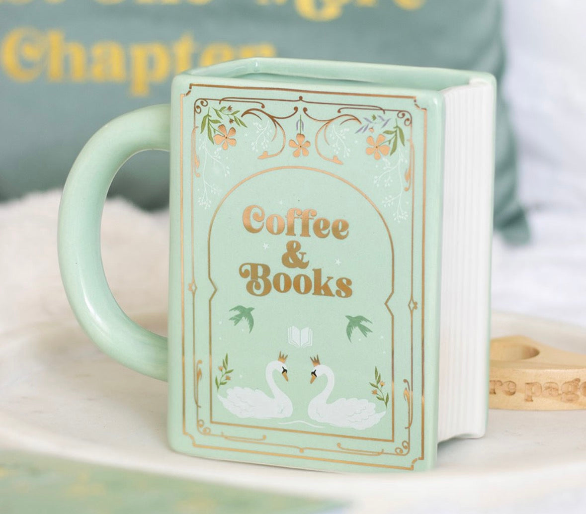COFFEE AND BOOKS GREEN BOOK SHAPED MUG